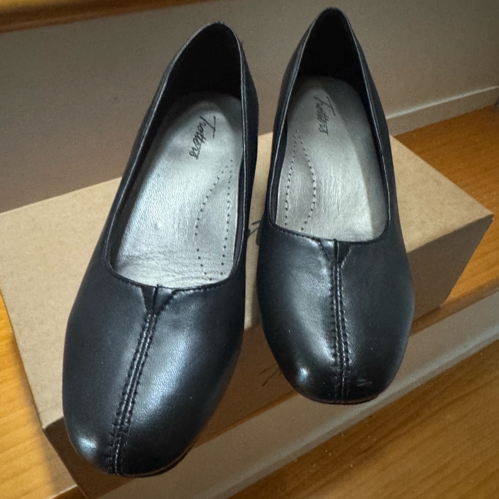 Trotters pumps; never worn outside. Size 7.5